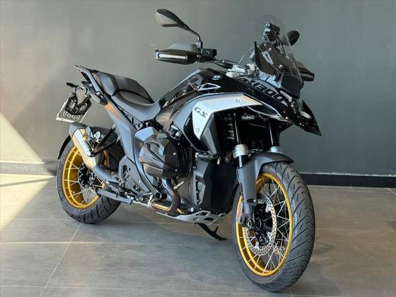 BMW R 1300 GS TRIPLE BLACK BMW R 1300 GS TRIPLE BLACK
